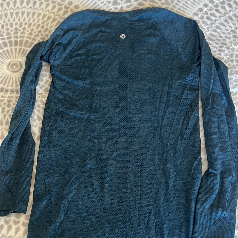 Lululemon Teal Long Sleeve Top